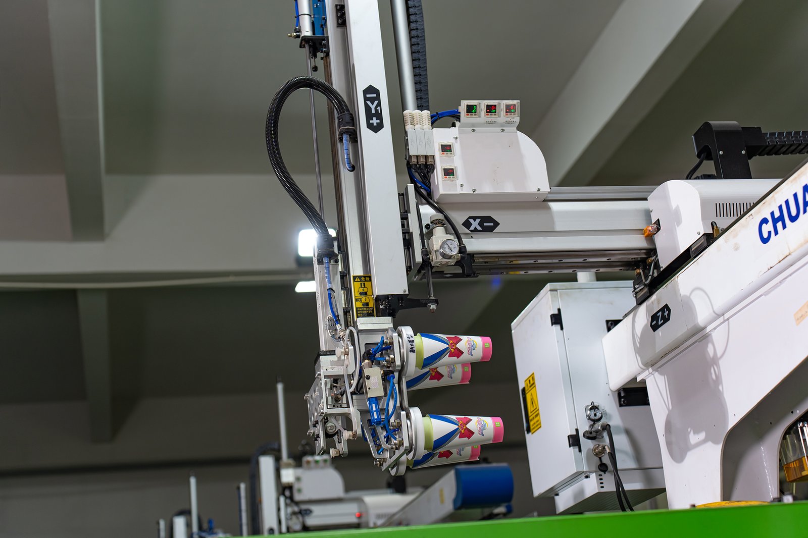 wholesale color changing cups